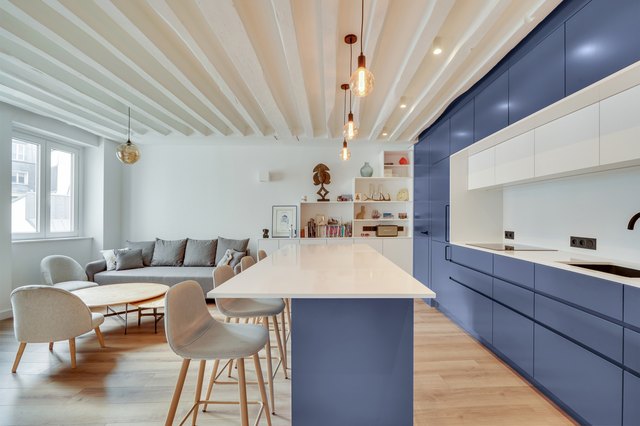 this-670-square-foot-paris-apartment-is-a-proper-two-bedroom-hunker