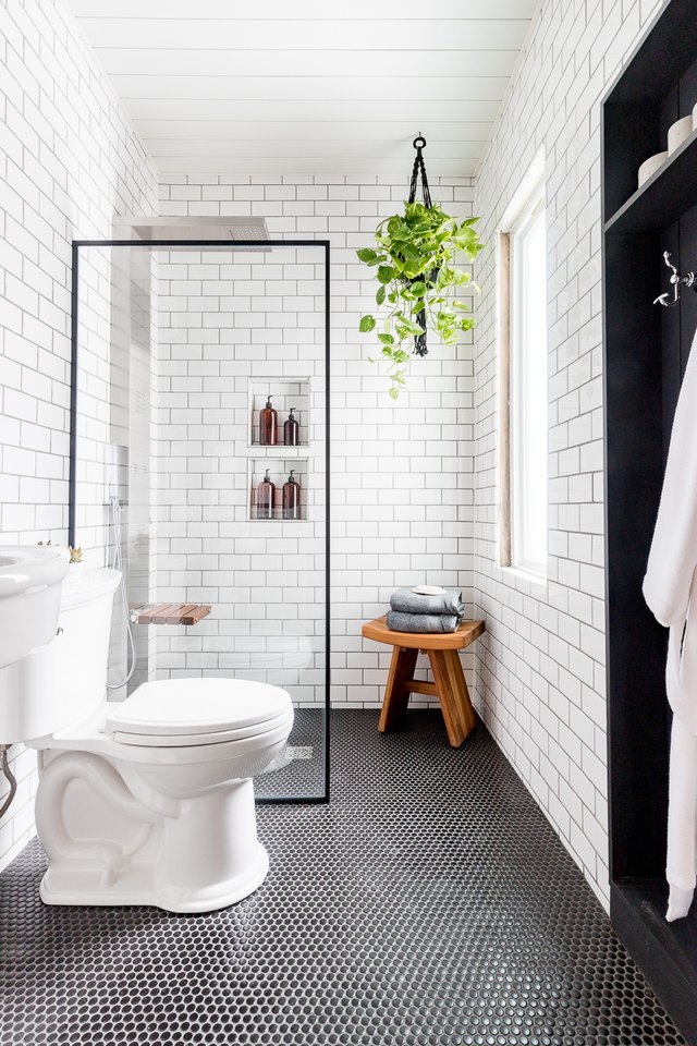 18 Inspiring Walk-In Showers for Small Bathrooms