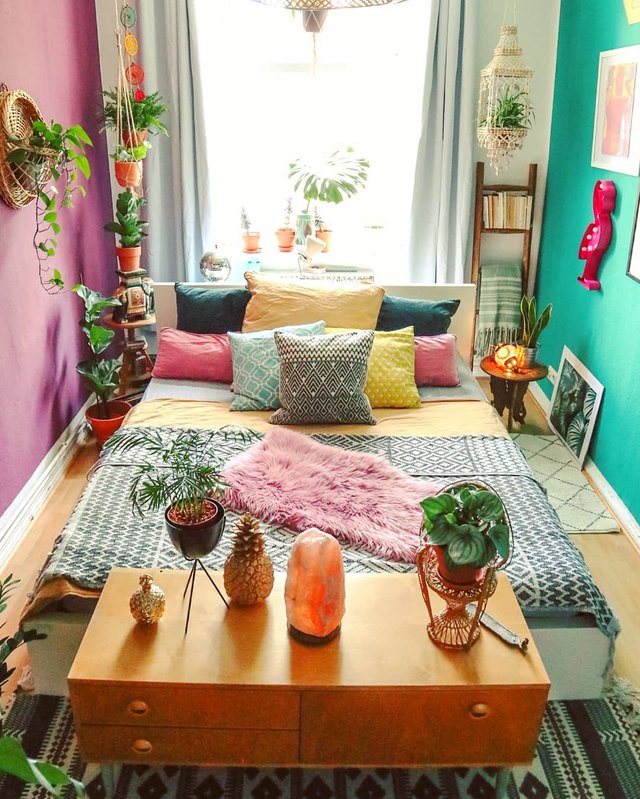 This Bedroom Proves There’s No Such Thing as Too Much Color | Hunker