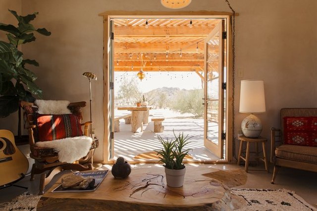 Unveiling the Oasis: A Guide to Modern Desert Home Decor Oasis: modern ...