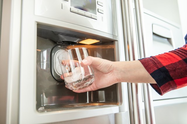 How To Fix A GE Icemaker That Stopped Making Ice Cubes Hunker