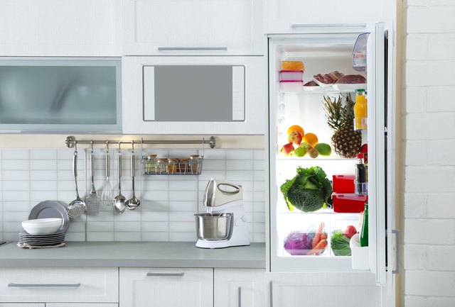 How to Change the Temperature on a Frigidaire Refrigerator | Hunker