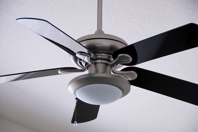 How to Wire a Single-Switch Ceiling Fan