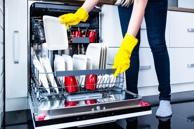 troubleshooting-a-dishwasher-that-doesn-t-dry-the-dishes-hunker