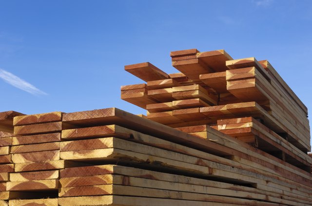 Redwood Vs Cedar >> How to Identify a Cedar Vs. a Redwood | Hunker Redwood Vs Cedar >> How to Identify a Cedar Vs. a Redwood | Hunker