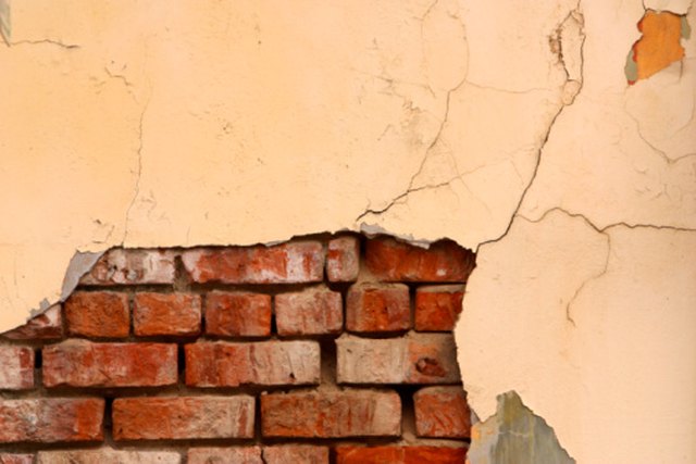 what-to-do-about-crumbling-brick-hunker