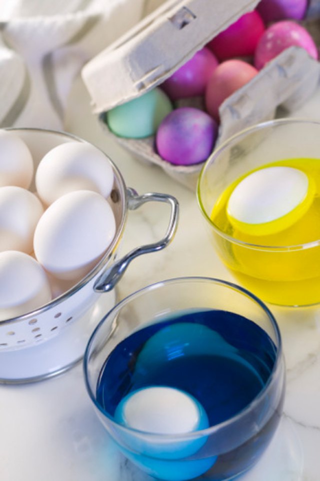 how to remove food coloring from counter