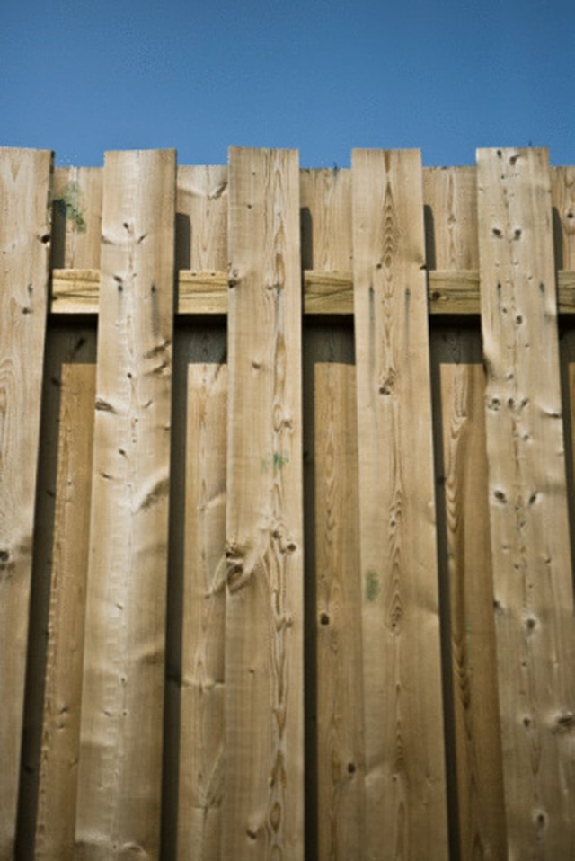 How to Prevent Warping & Splitting of Fence Boards Hunker