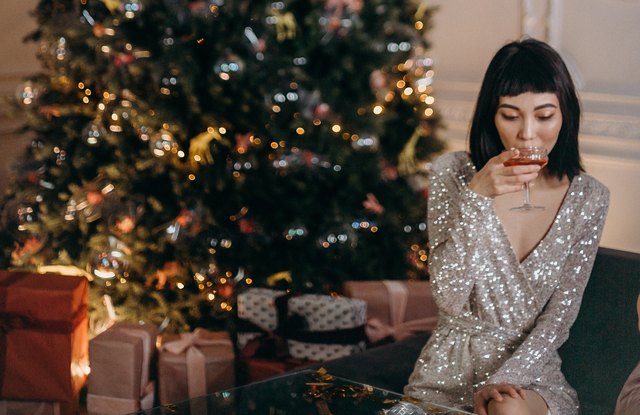 How to feel less lonely if you’re quarantined during the holidays