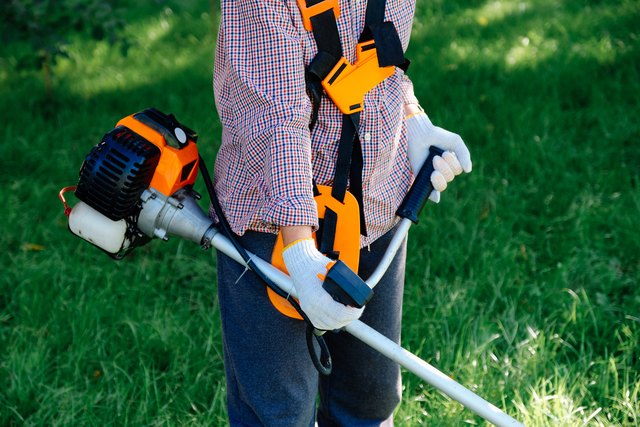 How to Unflood a String Trimmer | Hunker