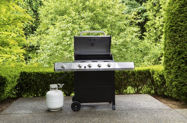 How to Change a Propane Tank on a Gas Grill