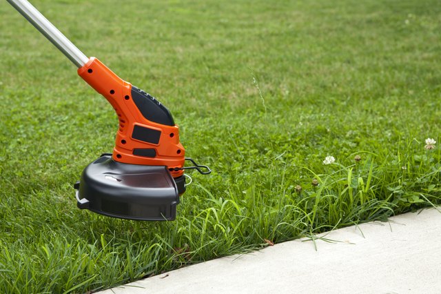 How to Troubleshoot a Weed Trimmer That Will Not Start Hunker