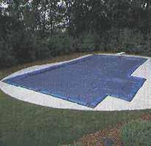 closing inground pool for winter