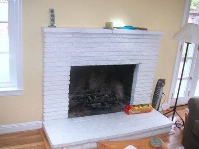 Build A Fake Fireplace Hunker Build A Fake Fireplace
