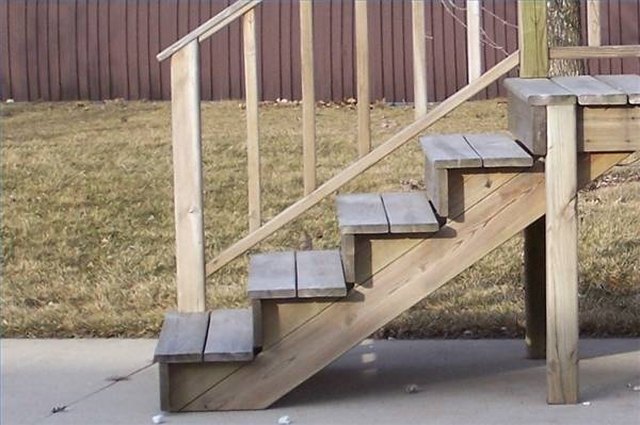 How To Make Simple Wooden Steps