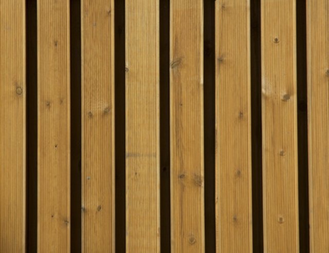 What Is a Good Wood Fence Stain\/Sealer?  Hunker