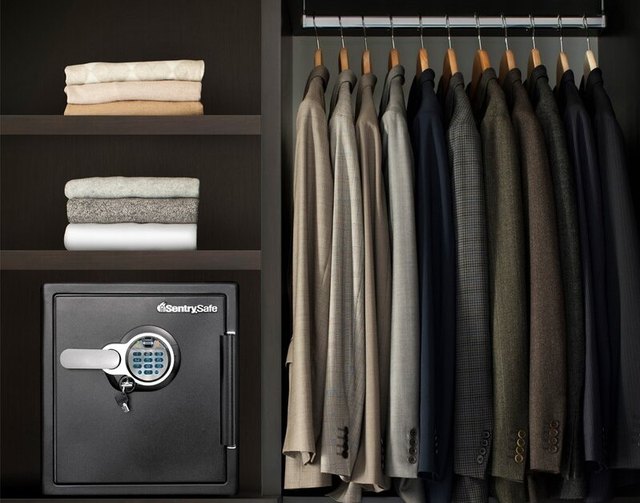 How to Reprogram a Sentry Safe Hunker