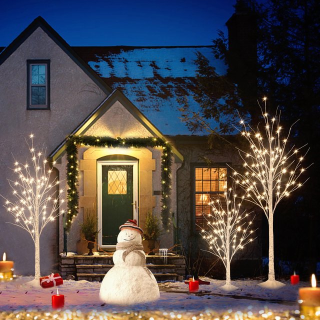 The Best Outdoor Holiday Decor From Wayfair | Hunker