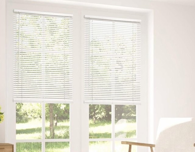 Cordless Blinds Won't Go Down? 5 Quick Tips to Fix Them – Factory