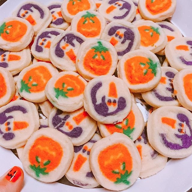 Pillsbury's Halloween Sugar Cookies Are BACK Hunker