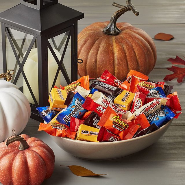 The Best Halloween Candy Variety Packs to Buy on Amazon | Hunker