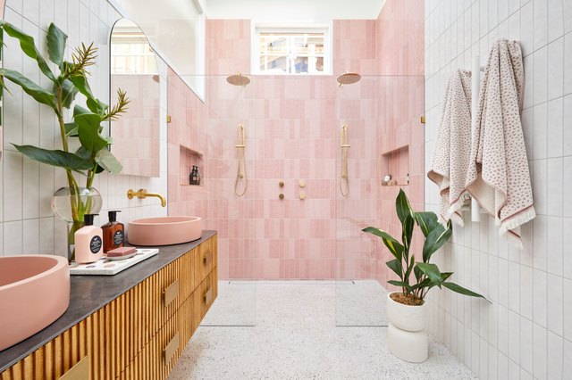 22 Stunning Walk-In Shower Ideas for Small Bathrooms