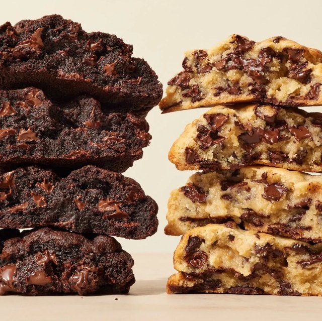 everything-to-know-about-levain-bakery-s-iconic-cookies-hunker