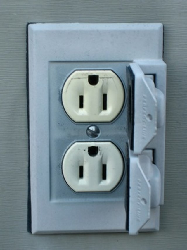 How to Add an Outdoor Outlet With an Existing Circuit