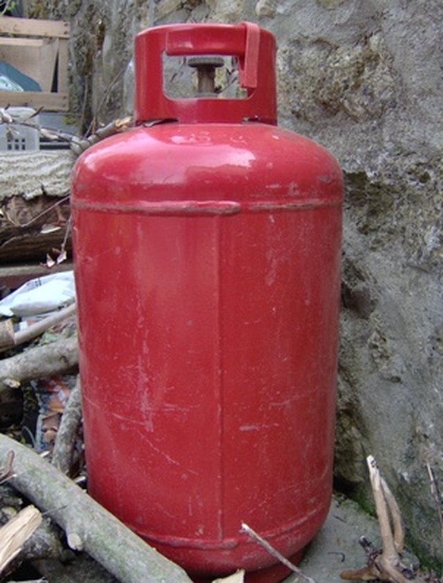 easy-way-to-tell-how-much-propane-is-left-in-the-tank-hunker