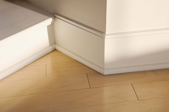 How Big Of A Miter Saw Cuts 6 Inch Baseboards Hunker The Miter Box Saw