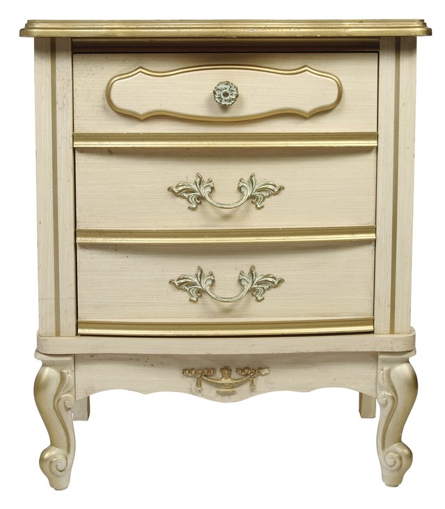 What Is the Standard Width for a Chest of Drawers? Hunker