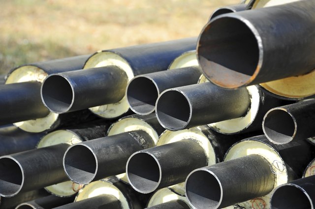 Steel pipe with heat insulation