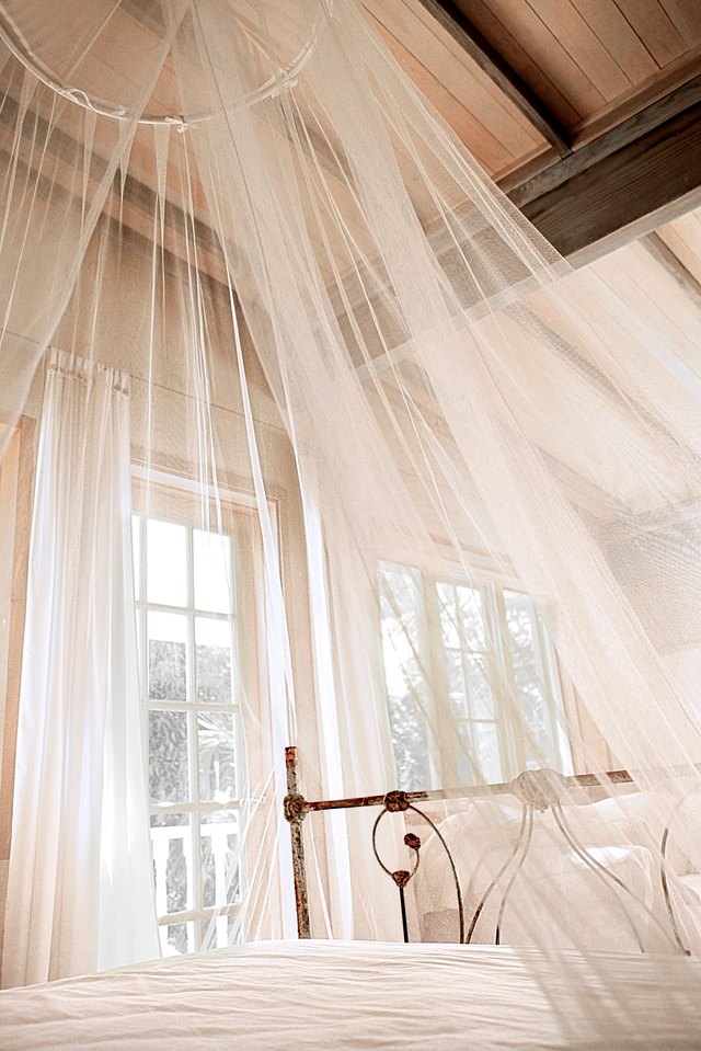 How to Make a Bed Canopy Without Drilling | Hunker
