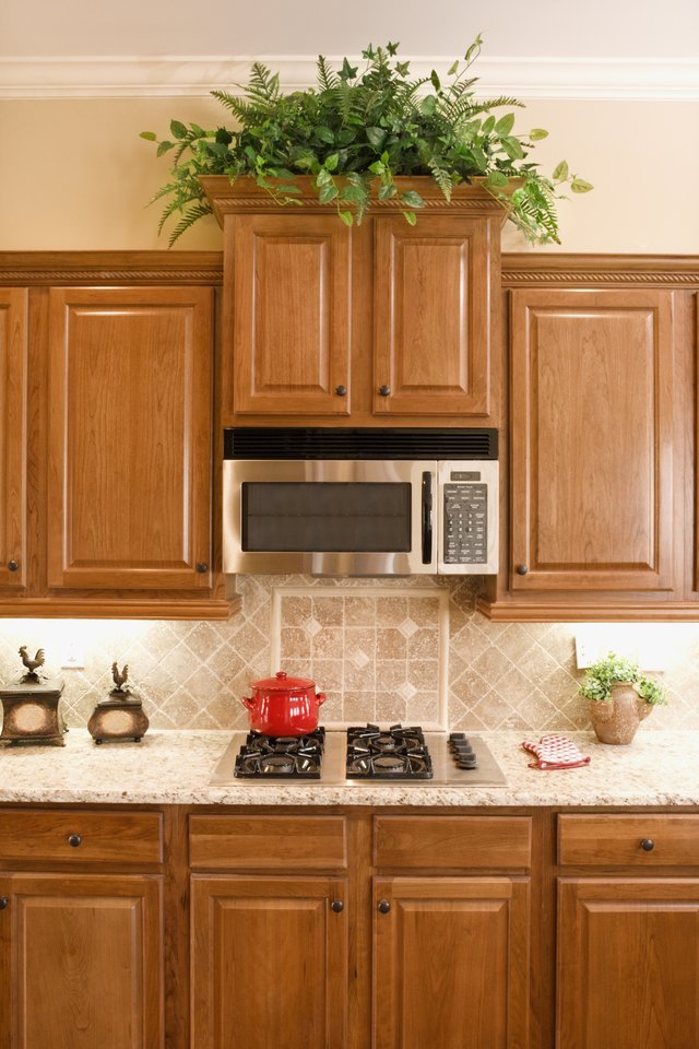 What Color Granite Countertops Go With Light Maple Cabinets? | Hunker