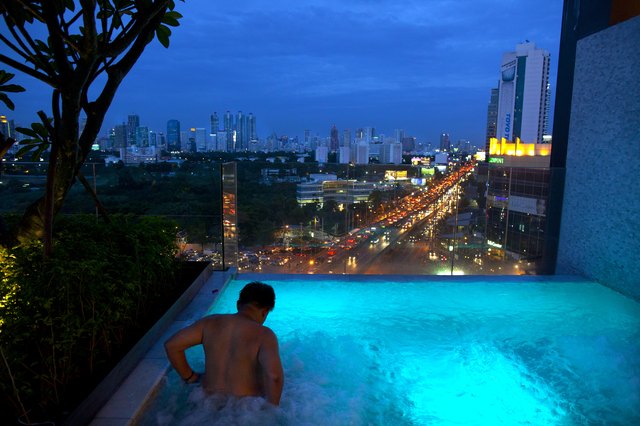 Thailand Boosts Top Resorts