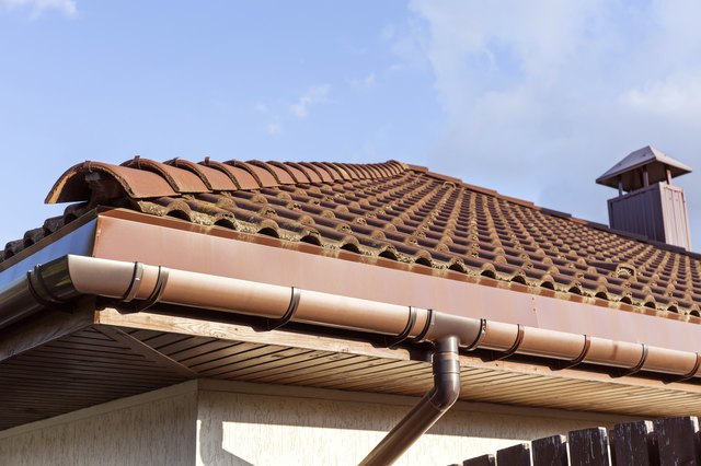 House Colors That Go With Terra Cotta Roofs Hunker - Exterior Paint Colors That Go With Red Tile Roof