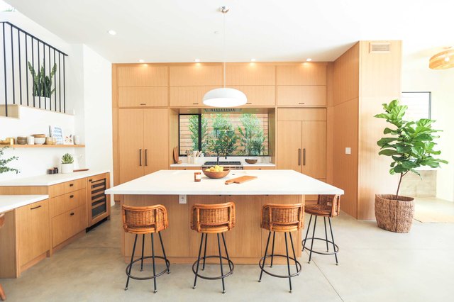 Two Architects Act as Their Own Clients to Build a Dream Property in L ...