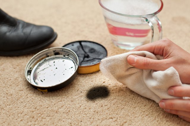 remove shoe polish from carpet