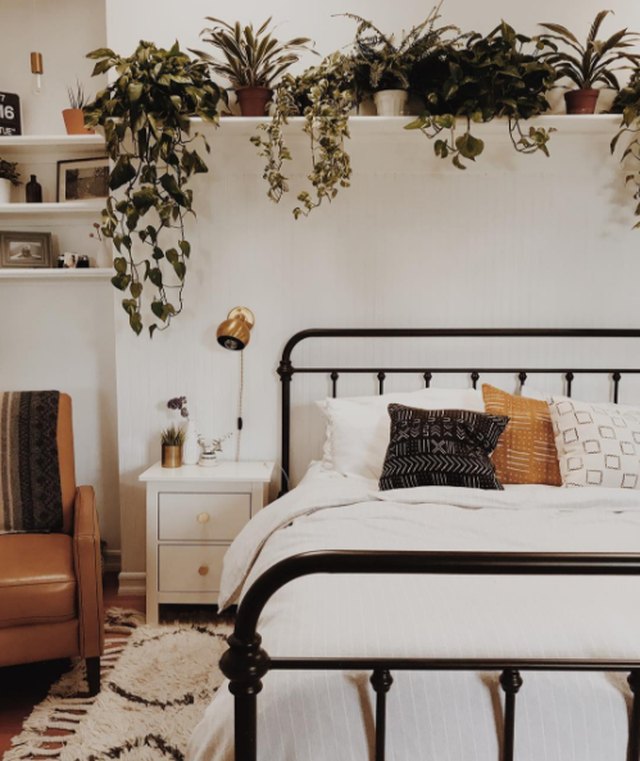 You'll Probably Want to Buy More Plants After Viewing This Boho Bedroom ...