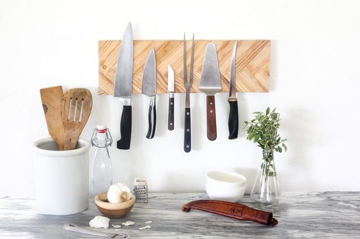 You won't see a wall-mounted knife wrack like this anywhere else
