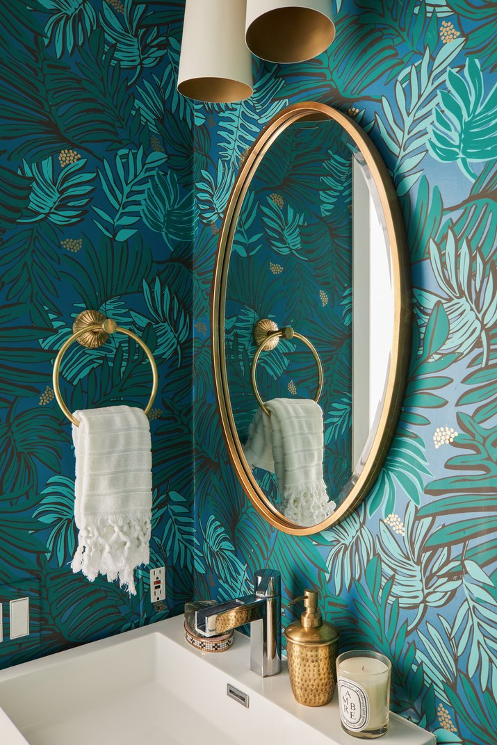 Bathroom with tropical wallpaper