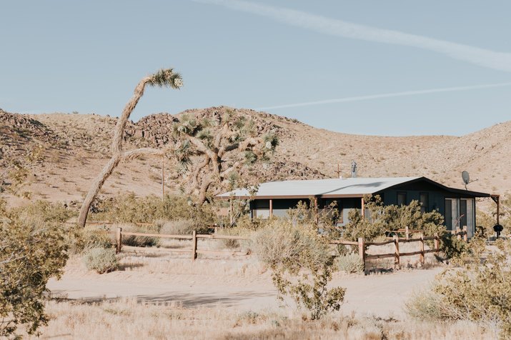 Joshua Tree cabin in desert