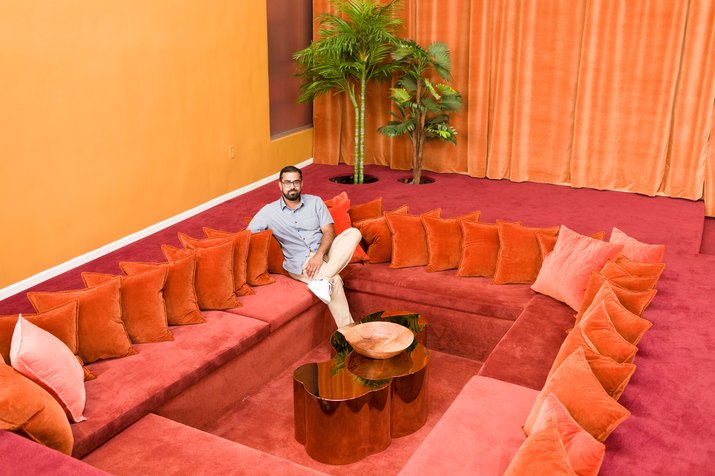 The conversation pit in Hotel Kim Sing