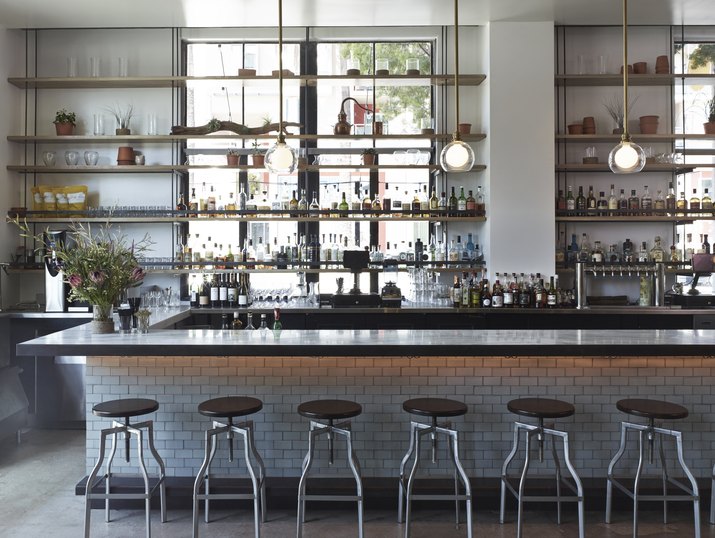 The bar in Cassia with draft stools